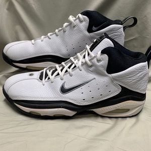 Nike Basketball Shoes Sz 15 NWOT